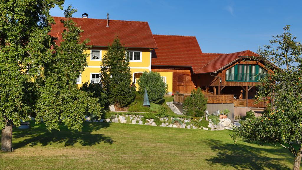 Ferienwohnungen Hanetseder Wallern an der Trattnach Room photo