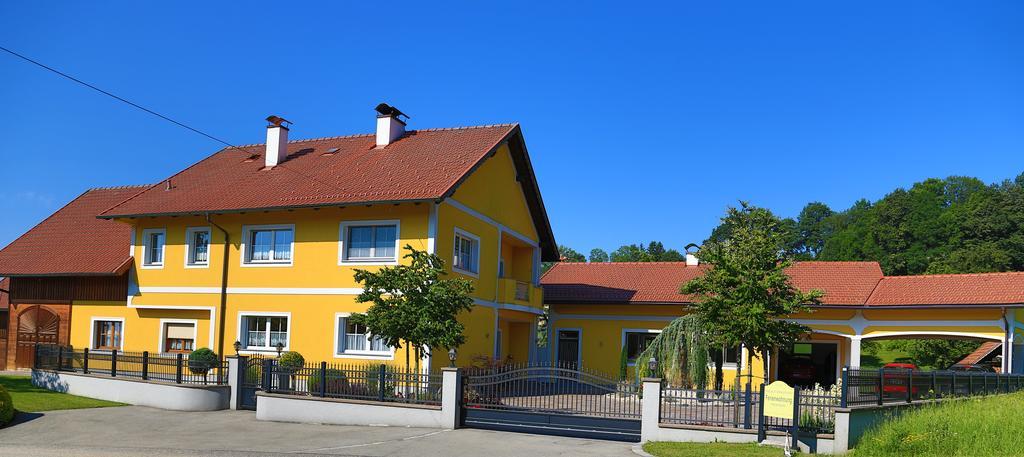 Ferienwohnungen Hanetseder Wallern an der Trattnach Exterior photo